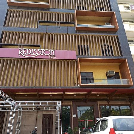 Redisston Hotel By Grb Noida Exterior photo