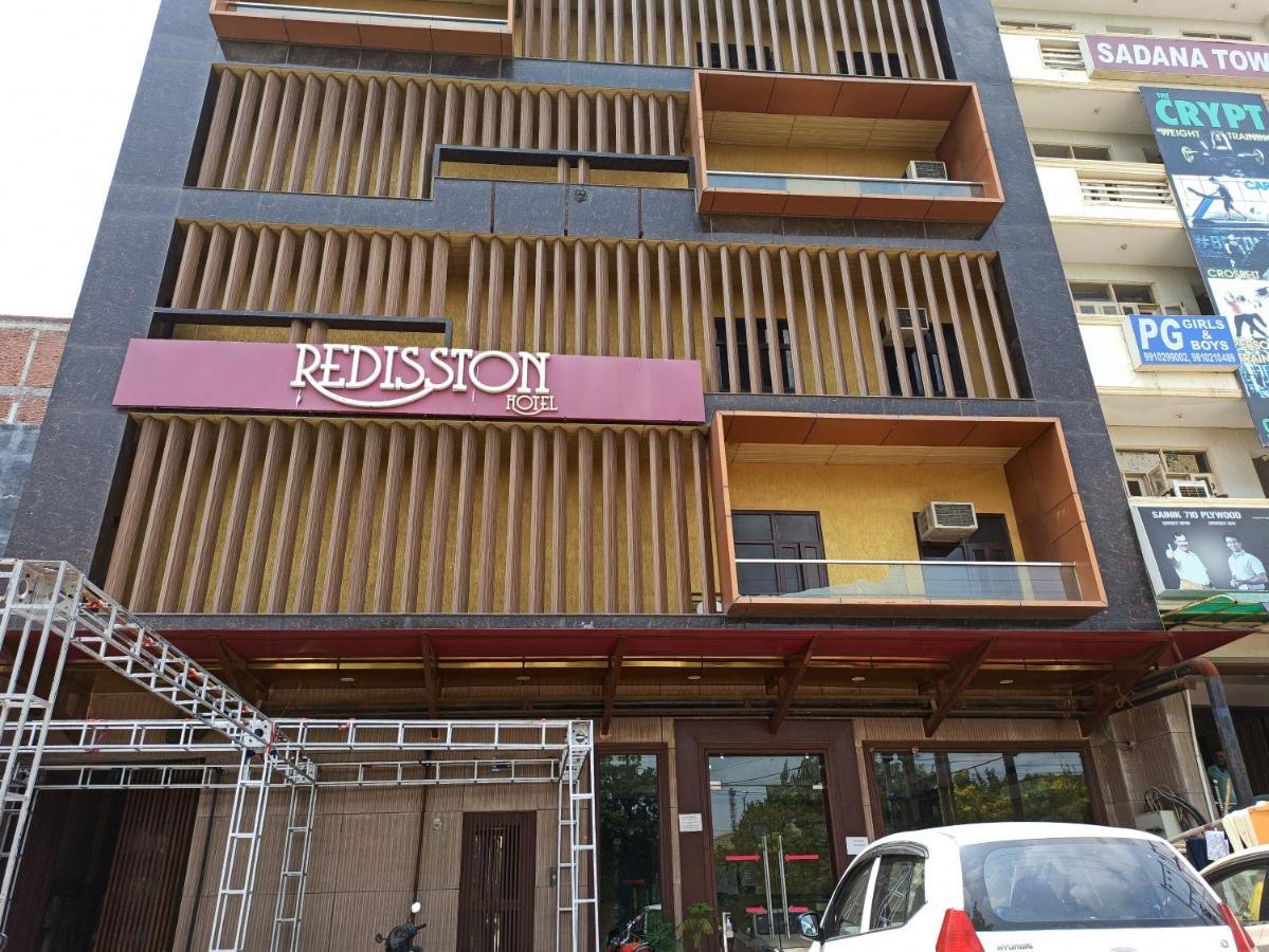 Redisston Hotel By Grb Noida Exterior photo